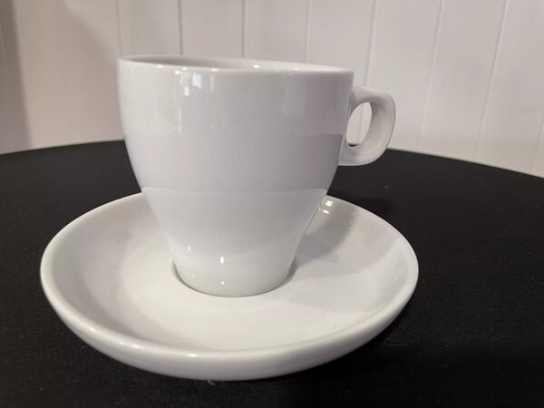 Tasse et sous-tasse à thé